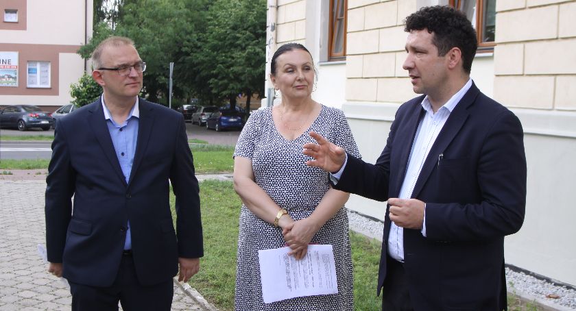 Łowicz. Konferencja na temat sytuacji na lokalnym rynku pracy (VIDEO)
