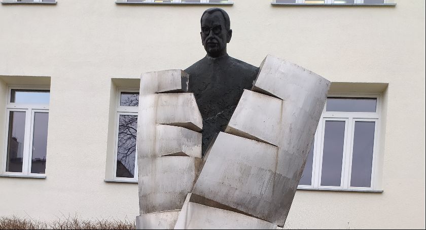Złożenie kwiatów pod pomnikiem Władysława Grabskiego - zaproszenie