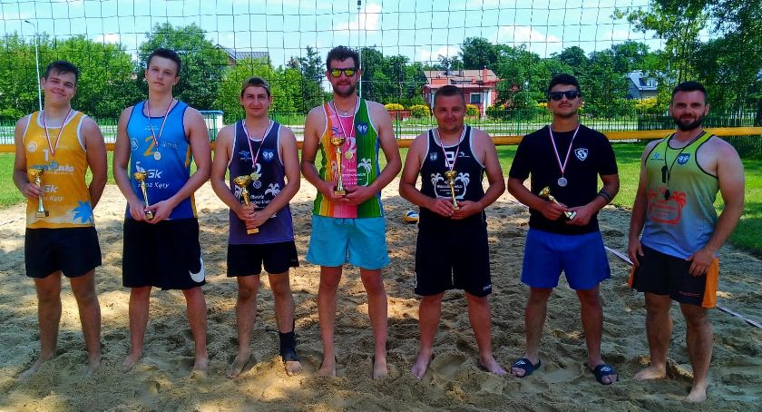 Turniej siatkówki plażowej w Łowiczu (WYNIKI, ZDJĘCIA)