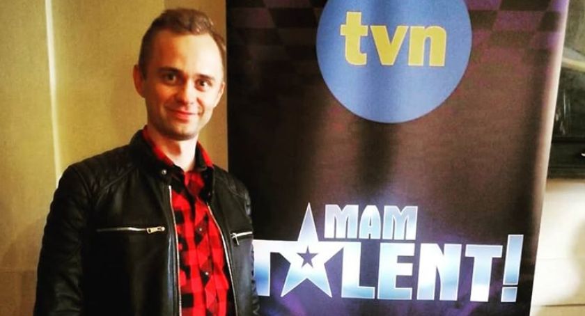 Turbowakacje. Iluzjonista z „Mam Talent” wystąpi w Łowiczu