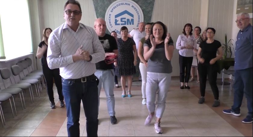 #GaszynChallenge. Przyszła kolej na Łowicką Spółdzielnię Mieszkaniową (VIDEO)