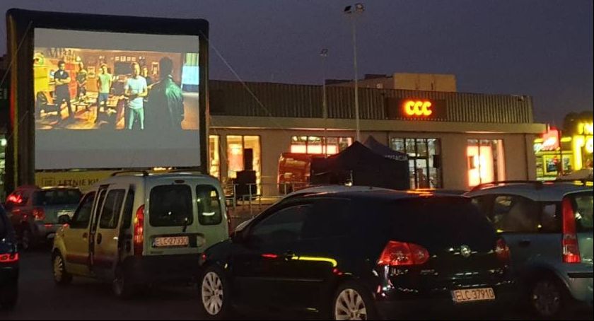  „Need for speed”. Letnie kino samochodowe w Łowiczu (FOTO i VIDEO)
