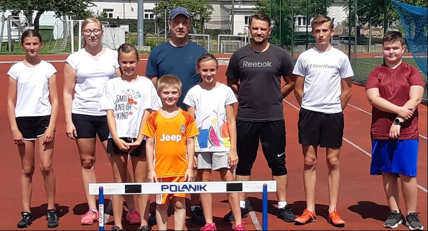 Lekkoatleci łowickiej Jedynki mimo ograniczeń wynikających z panującej pandemii wciąż w formie