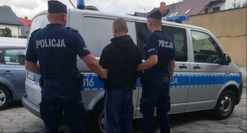 Łowicz. Ekspedientka ujęła pijanego złodzieja