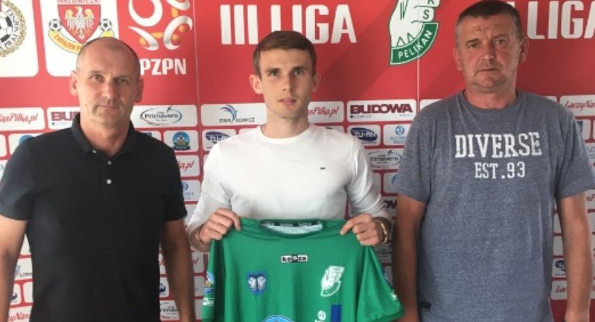 Pelikan zakontraktował 22-letniego pomocnika