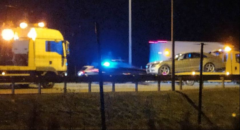 Zderzenie trzech pojazdów na A2 w Dzierzgowie (FOTO)