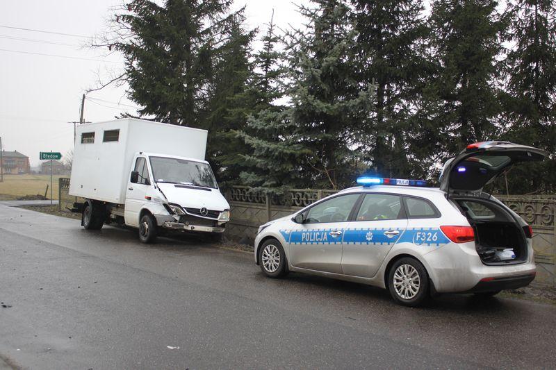 Kolizja drogowa w Błędowie