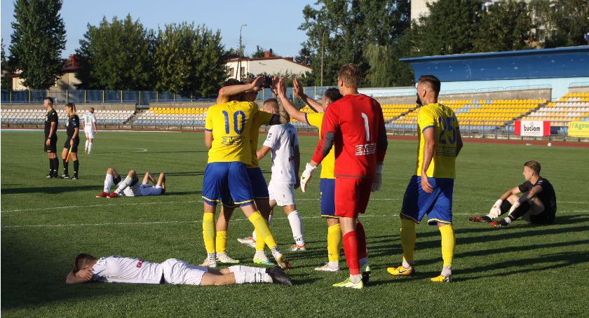 Porażka Pelikana w finale wojewódzkiego Pucharu Polski. Zadecydował gol w doliczonym czasie gry (ZDJĘCIA)