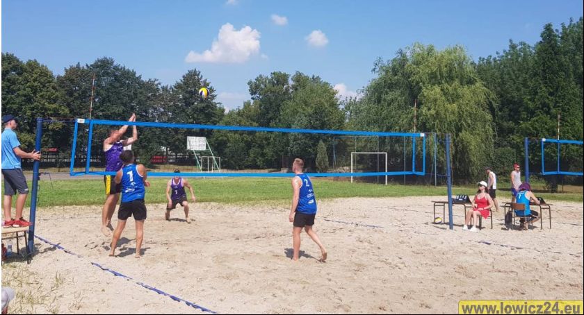 XIX edycja Otwartych Mistrzostw Łowicza w siatkówce plażowej 2020