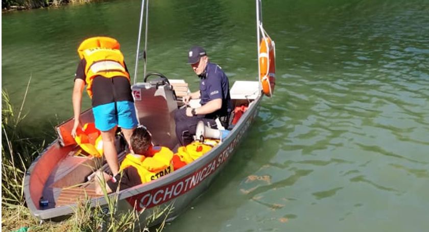 Akcja policjantów i strażaków na dzikim kąpielisku w Guźni. Tym razem to były działania prewencyjne