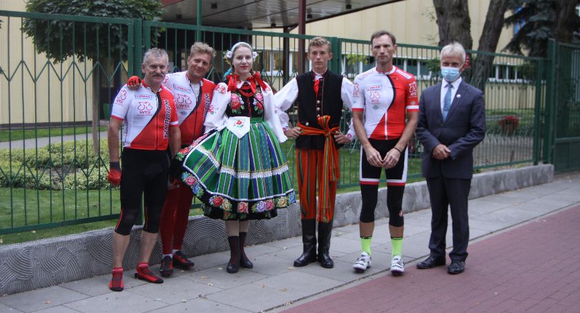 Bałtyk – Bieszczady Tour. Kolarze minęli Łowicz (ZDJĘCIA)
