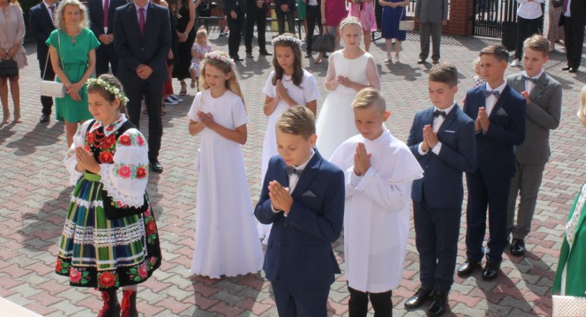 I Komunia Święta w kościele na łowickich Bratkowicach