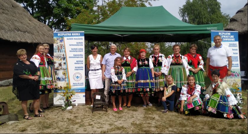 Pokazy rękodzieła jako forma oferty edukacyjnej ZSiPOWŁ w Łowiczu