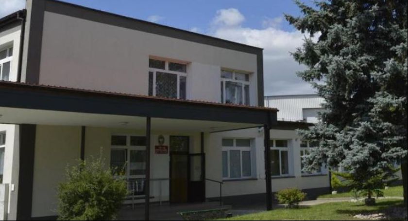 PILNE! Uczennica ZSP nr 3 w Łowiczu z koronawirusem