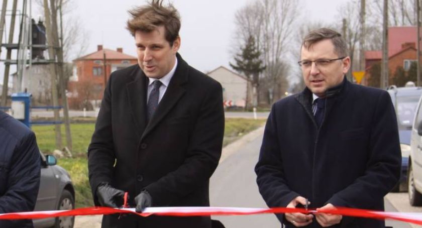 Miasto Łowicz i dwie gminy wiejskie z dofinansowaniem na inwestycje drogowe