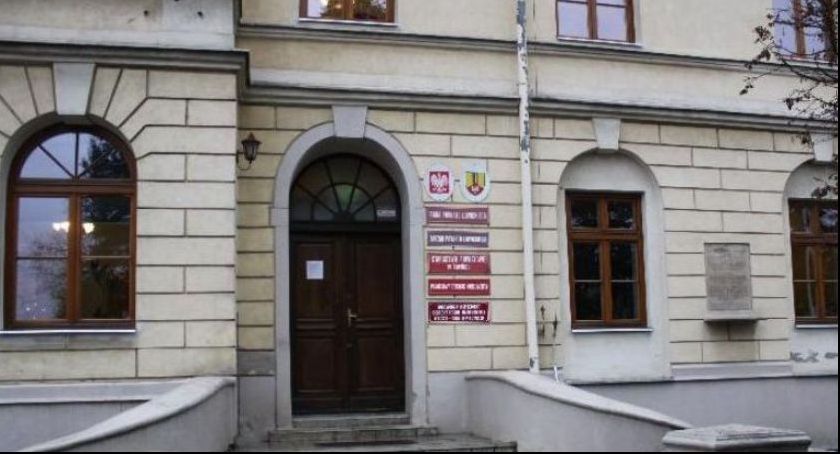 Komunikat! Stan osób przebywających na kwarantannie oraz osób zakażonych w jednostkach podległych Powiatowi Łowickiemu [13 października]