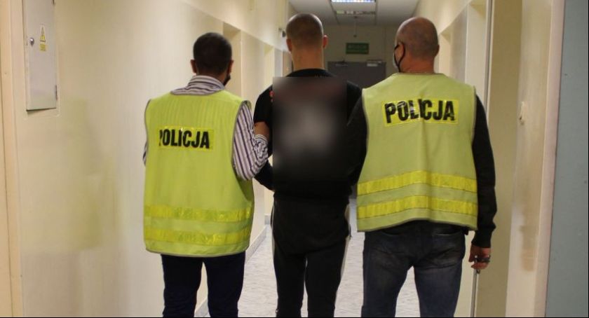 Ukradł wódkę i próbując uciec uszkodził roletę sklepową