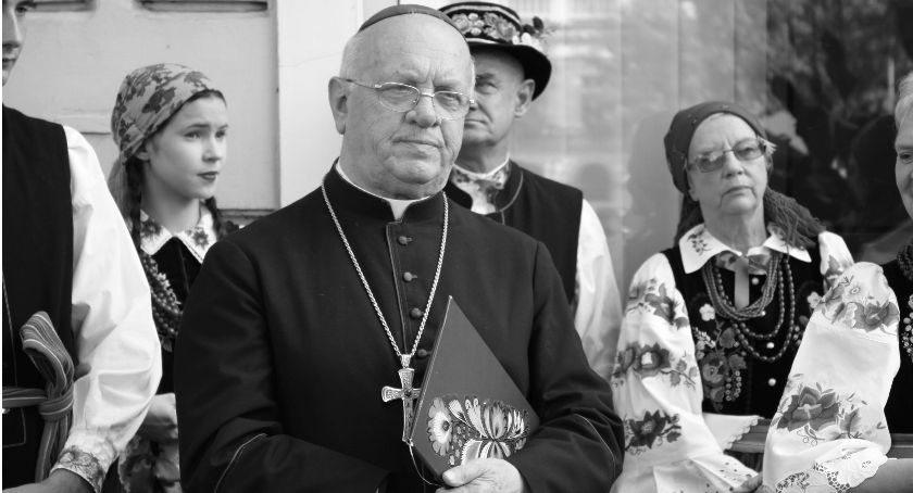 Pogrzeb biskupa Józefa Zawitkowskiego. Znamy szczegóły