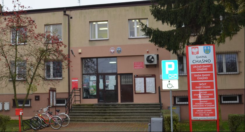 Urząd Gminy Chąśno. Prośba o ograniczenie osobistych wizyt w urzędzie 