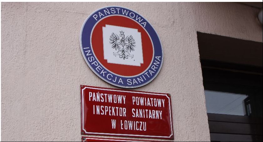 Pracownicy starostwa i stażyści z PUP pomogą łowickiemu sanepidowi