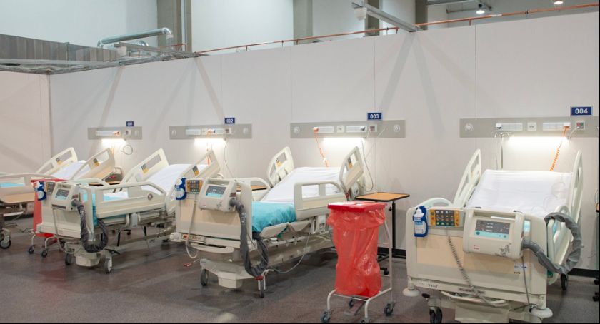 Szpital tymczasowy w hali Expo gotowy na przyjęcie pacjentów (FOTO)