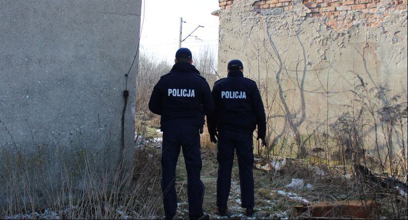 Zbliża się zima. Łowiccy policjanci w trosce o bezdomnych