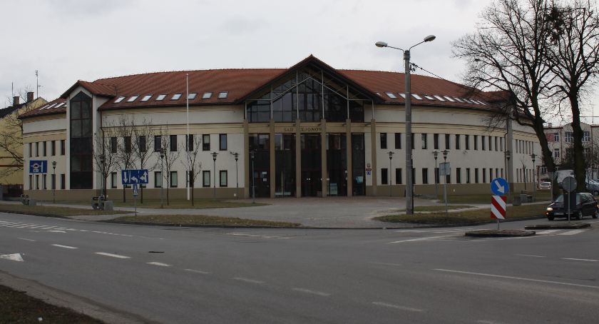 Łowicz. Pełnomocnik drogerii stawia warunek kobiecie, która przyznała się do kradzieży