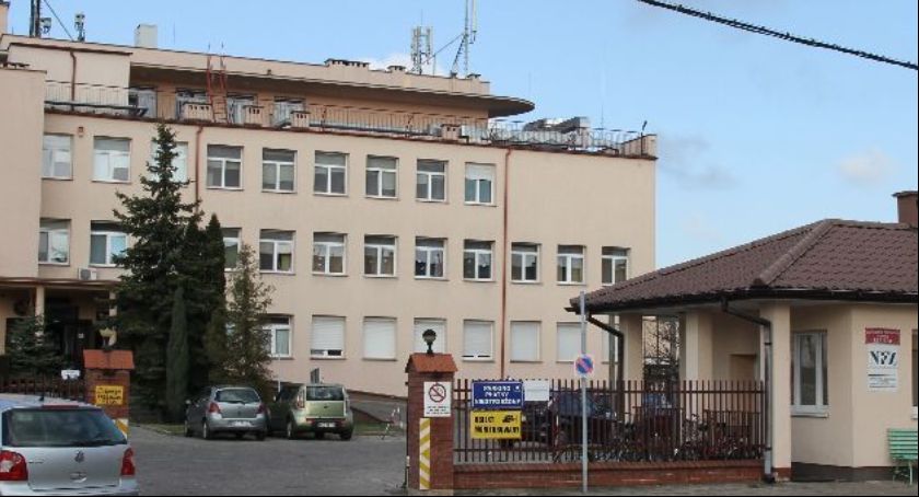 ZOZ Łowicz. Biały personel może już zgłaszać chęć szczepień przeciwko COVID-19