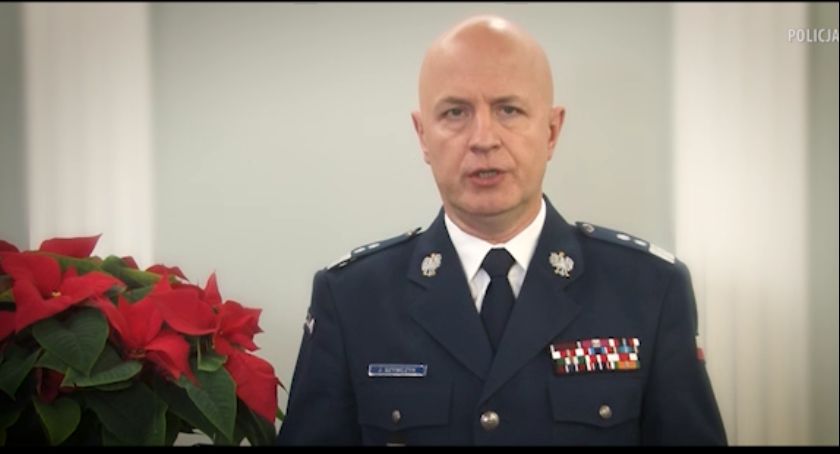 Składam świąteczne życzenia i dziękuję za wierne wypełnianie słów roty ślubowania. Życzenia Komendanta Głównego Policji dla funkcjonariuszy