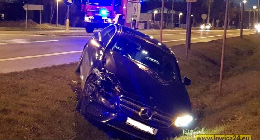 Trzy pojazdy zderzyły się na skrzyżowaniu ulic Warszawskiej i Poznańskiej (FOTO i VIDEO)