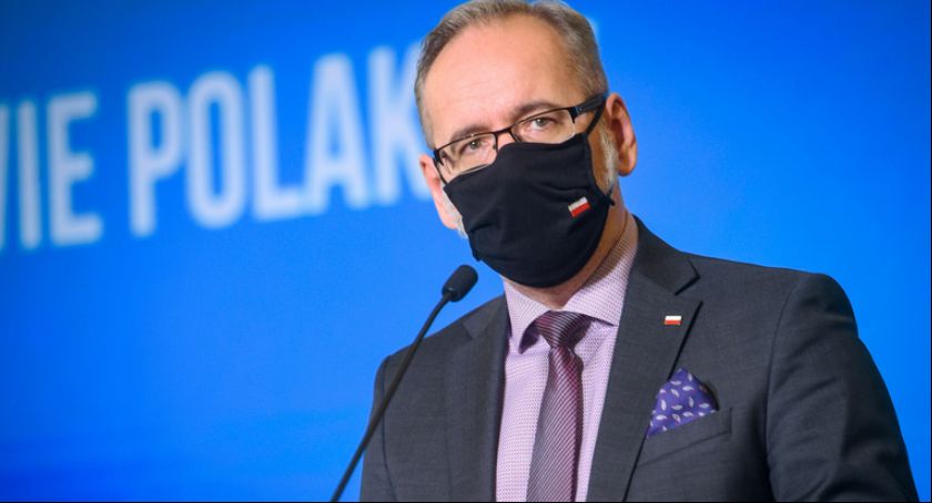 Uczniowie klas 1-3 po feriach wracają do szkół! Jest decyzja