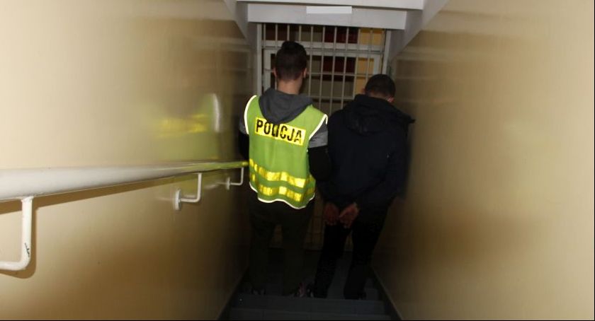 Chciał okraść bankomat! Został zatrzymany