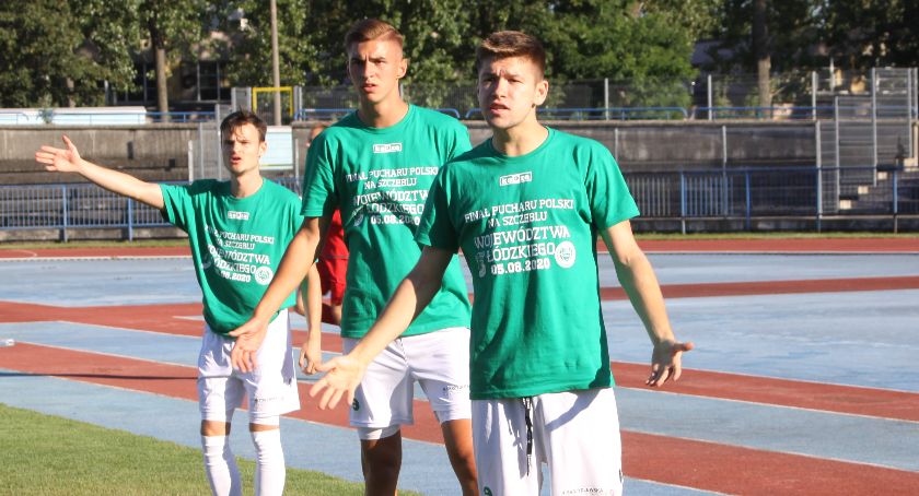 Napastnik Pelikana na testach w Widzewie Łódź, pomocnik w KKS-ie Kalisz