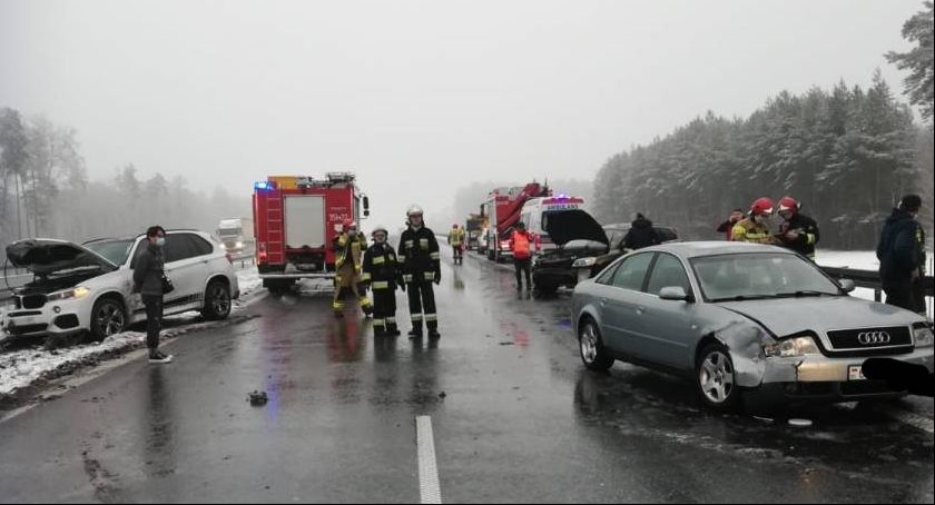 W kolizji na autostradzie A2 uczestniczyło 5 pojazdów. Kierowcy to m.in. obywatele Chin i Białorusi
