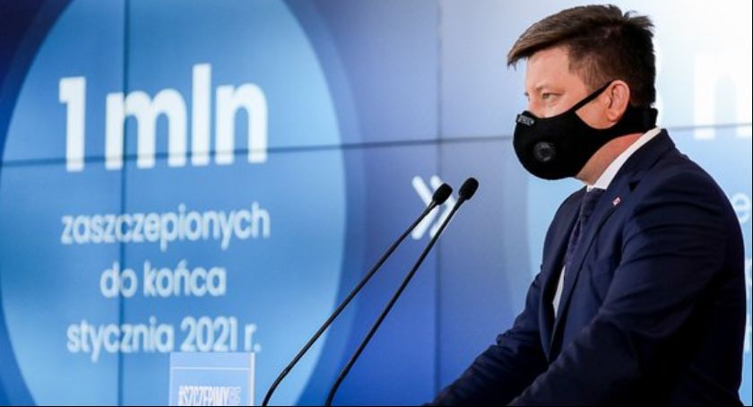 Liczba zakontraktowanych szczepionek wystarczy dla 58 mln osób. Co z resztą społeczeństwa?