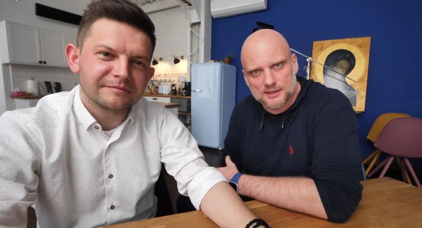 Jezuita z Łowicza i o. Adam Szustak we wspólnym projekcie wielkopostnym (VIDEO)