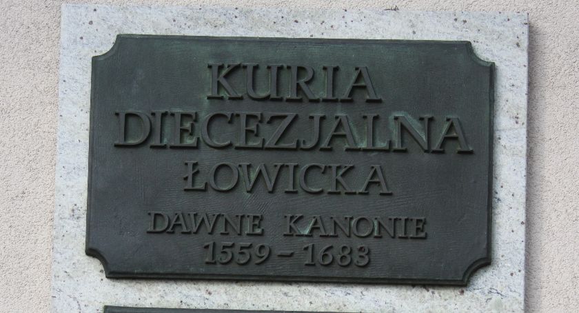 Diecezja łowicka. Odpowiedź rzecznika prasowego ws. połączenia małych parafii