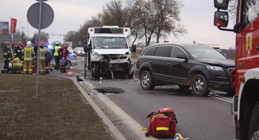 Wypadek na DK nr 92 w Kompinie. Lądował helikopter LPR (ZDJĘCIA i VIDEO)