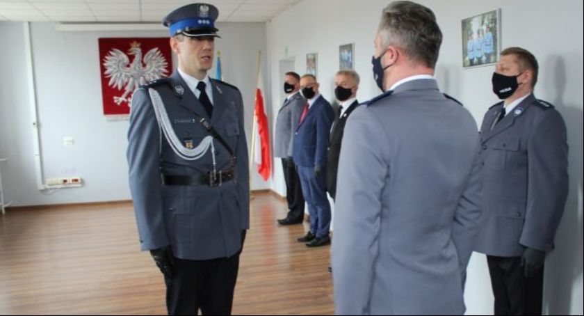 Młodszy inspektor Bartłomiej Karch oficjalnie został Komendantem Powiatowej Policji w Łowiczu (FOTO)