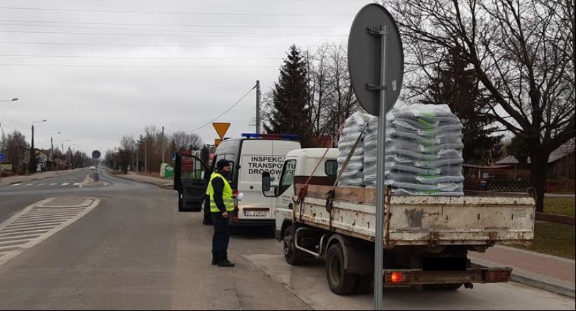 Akcja Inspekcji Transportu Drogowego z Łowicza. Wszystkie skontrolowane busy były przeładowane