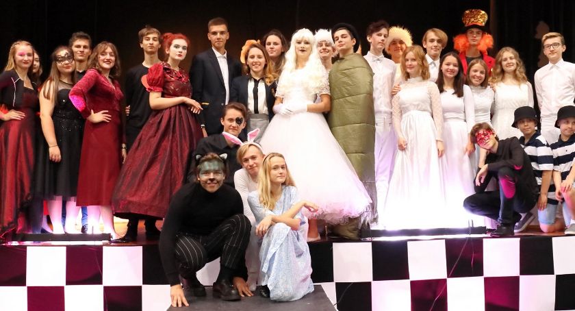 Rozwijaj teatralne pasje w Pijarskiej