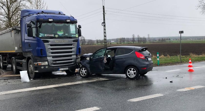 Wypadek na drodze krajowej nr 14 [AKTUALIZACJA]