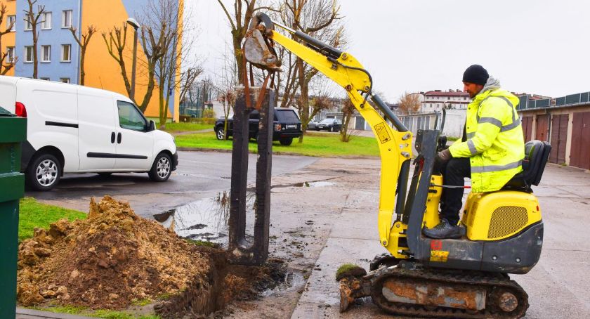 Lampy solarne doświetlą osiedlowe przejście na Zatorzu