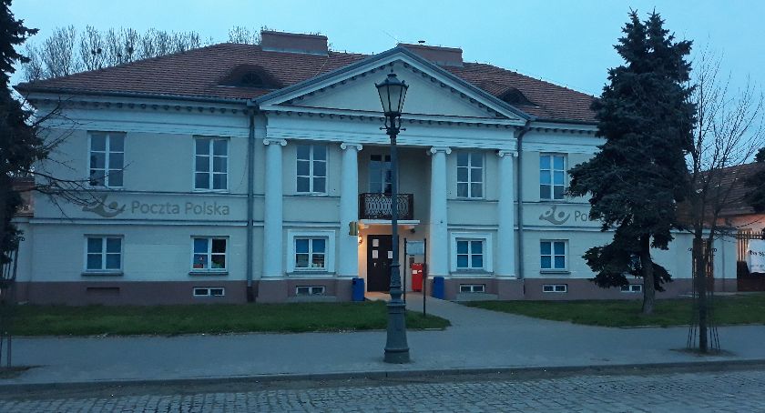 Łowicz. Poczta przy ul. 3 Maja zmienia godziny pracy w kolejnych dniach