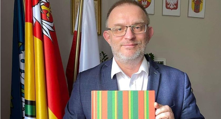 Wydanie monografii poświęconej Zespołowi Pieśni i Tańca Blichowiacy