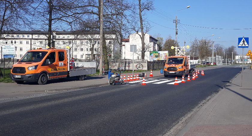 Malowanie pasów na DK nr 70 w Łowiczu