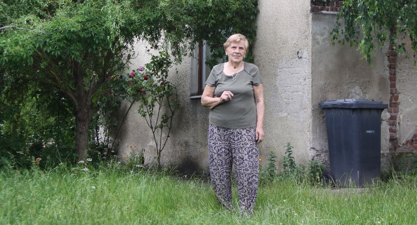 Koszmar pani Aliny z Łowicza. Ratusz uruchomił procedurę, która pozwoli wykupić dom mieszkanki Zatorza
