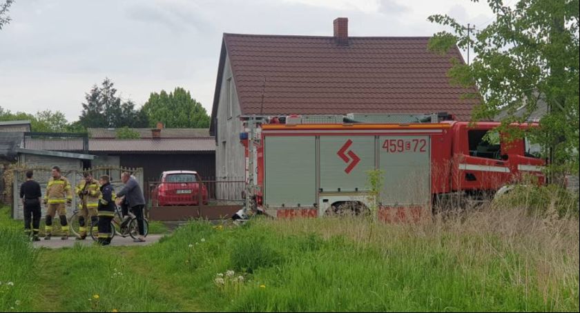 PILNE! Sobota. Wyłowiono ciało z Bzury (Foto)