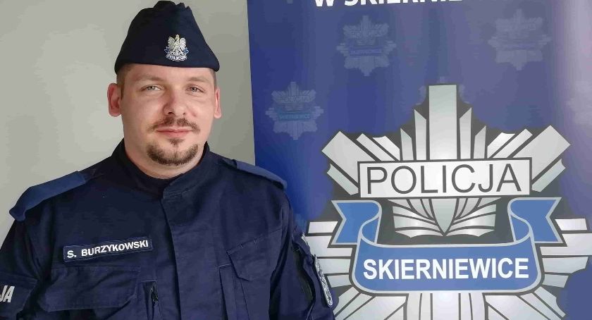 Pijany w sztok rowerzysta omal nie wjechał pod auto. Zatrzymał go policjant po służbie