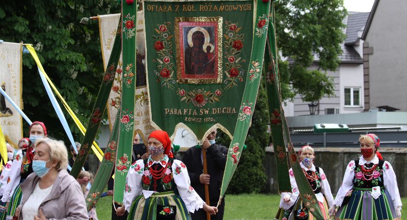 Odpust w parafii Świętego Ducha w Łowiczu (ZDJĘCIA, VIDEO)